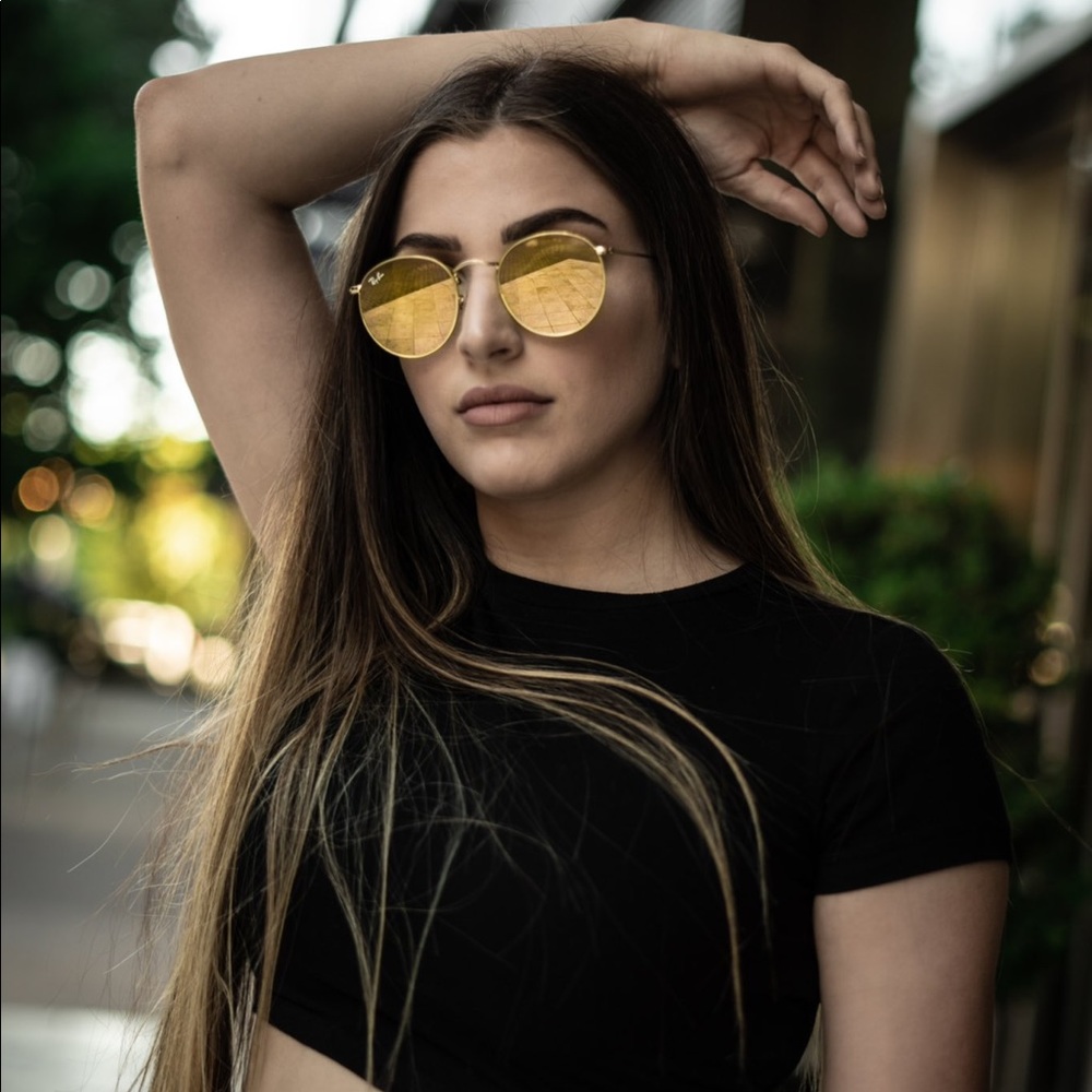 Meet your Posher, Alisha